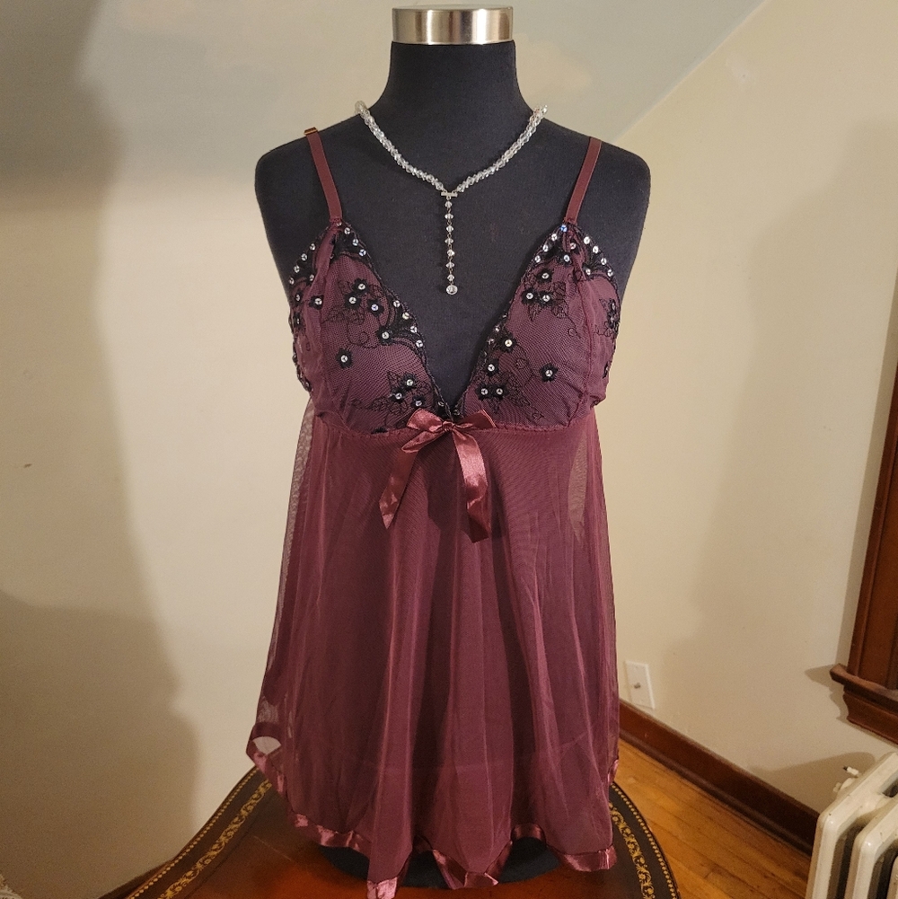 NWOT Plum Lingerie Size M